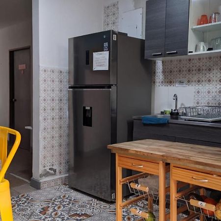 Casa Tuvia Parque Hostel Medellin Ngoại thất bức ảnh