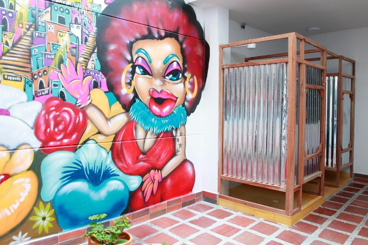 Casa Tuvia Parque Hostel Medellin Ngoại thất bức ảnh