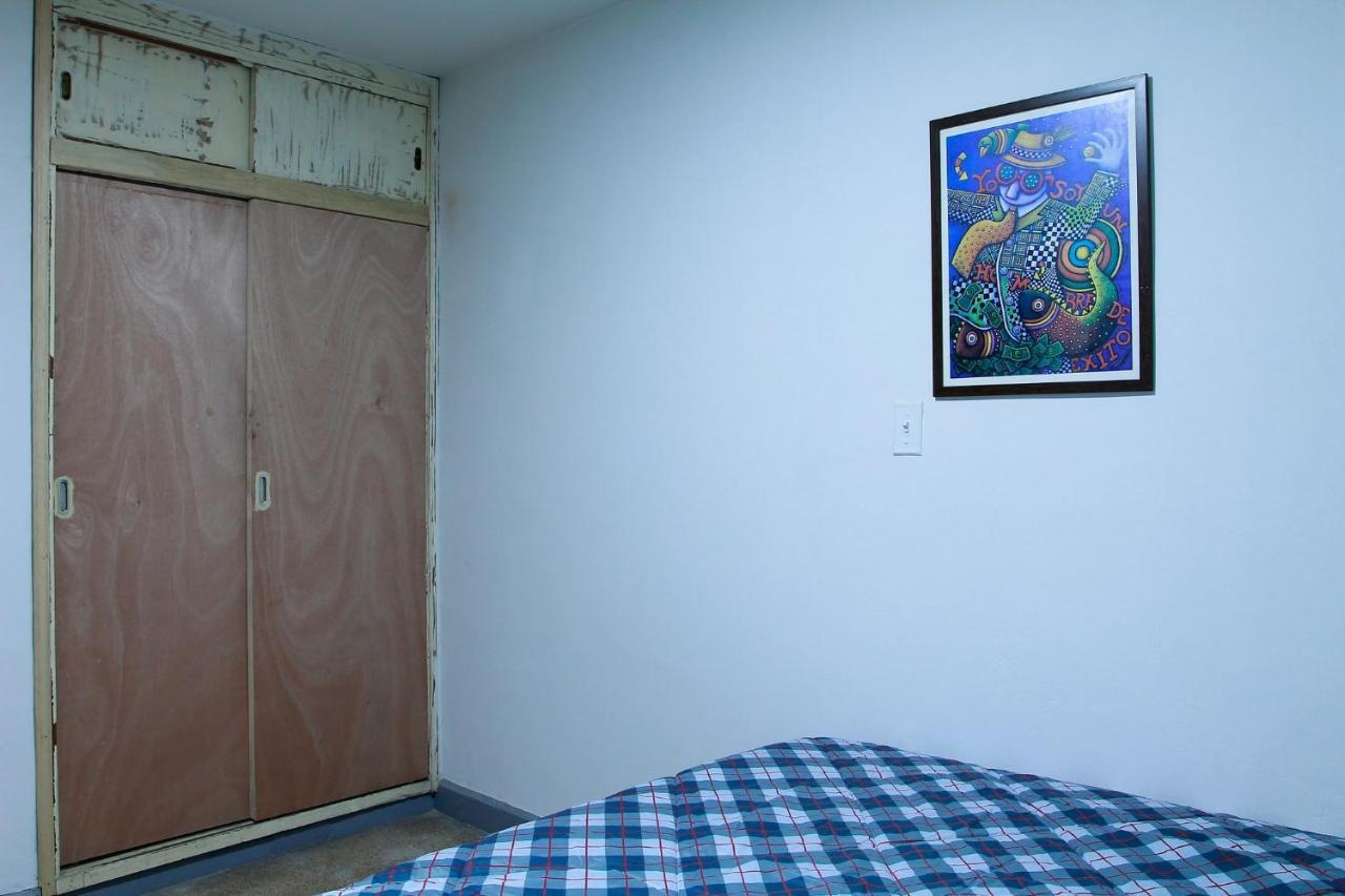 Casa Tuvia Parque Hostel Medellin Ngoại thất bức ảnh