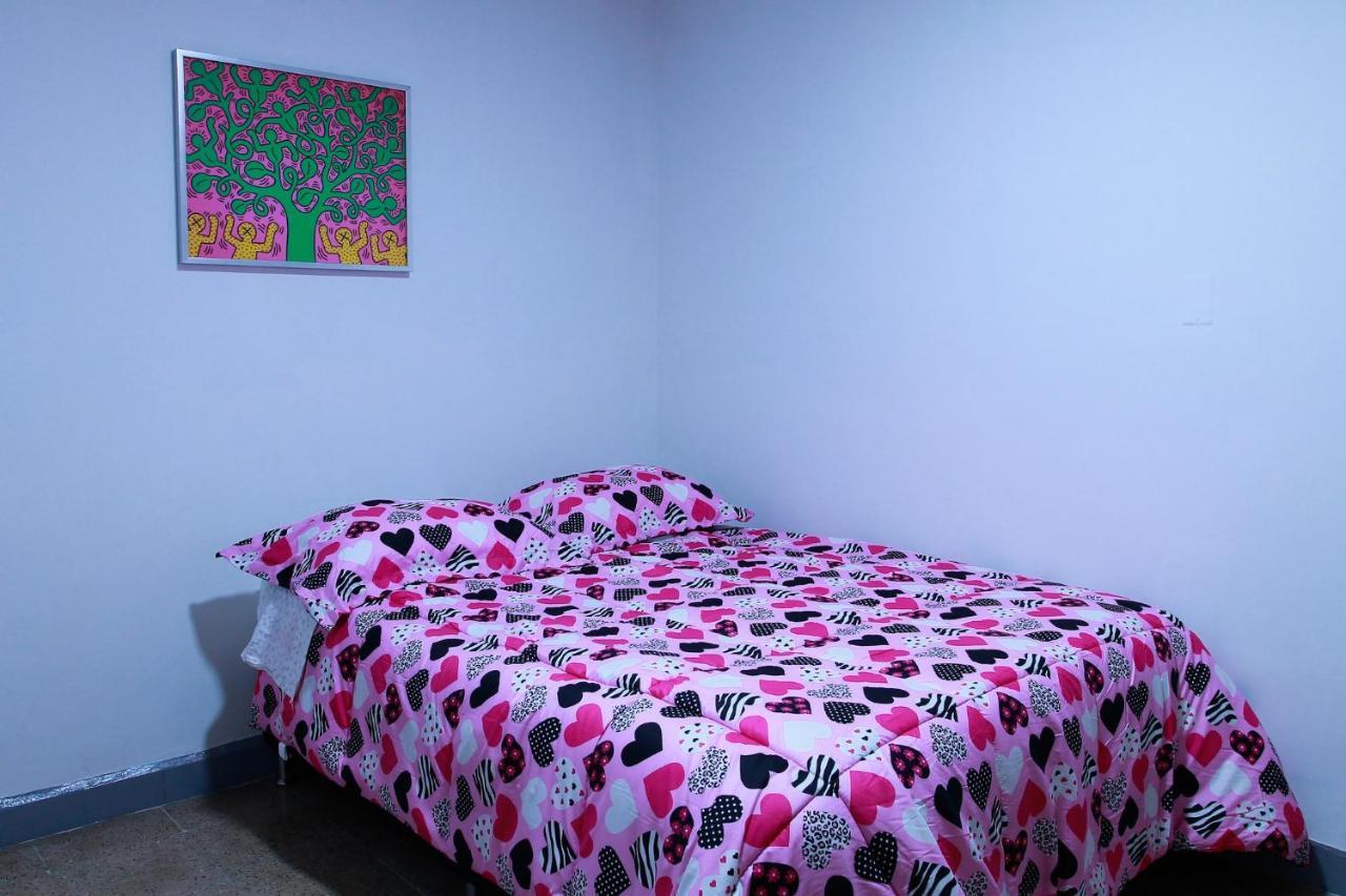 Casa Tuvia Parque Hostel Medellin Ngoại thất bức ảnh