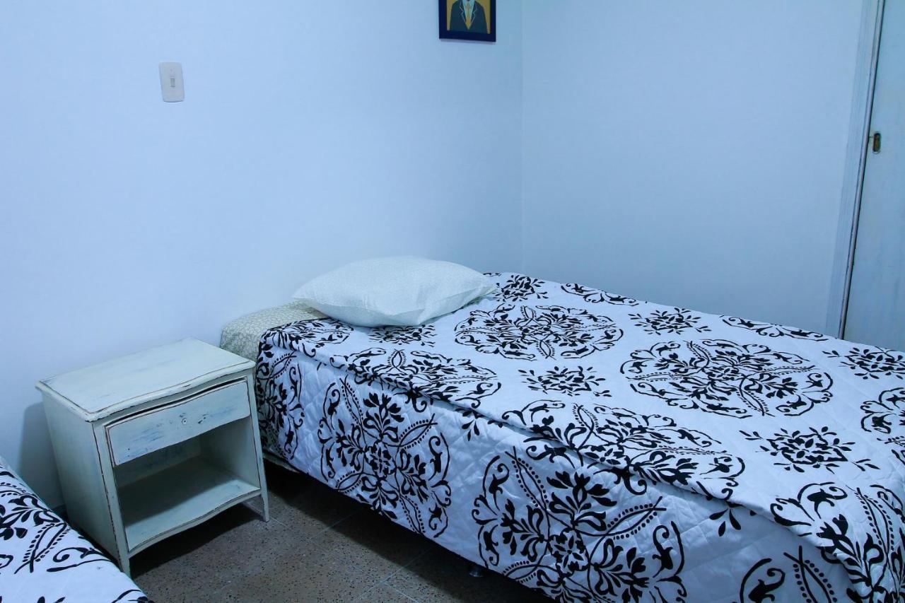Casa Tuvia Parque Hostel Medellin Ngoại thất bức ảnh