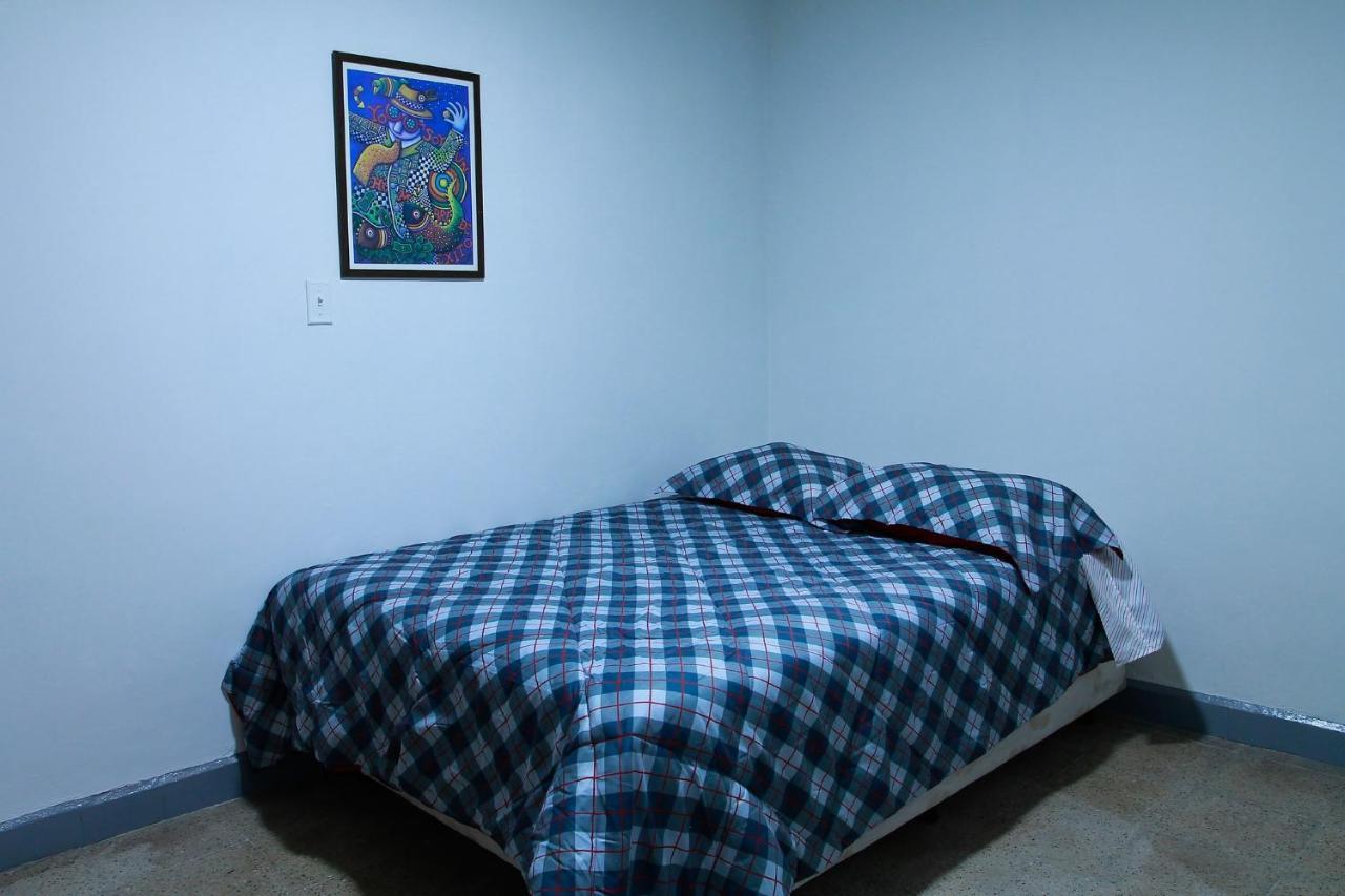 Casa Tuvia Parque Hostel Medellin Ngoại thất bức ảnh